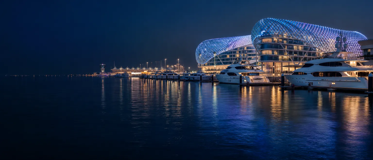 Atmospheric interpretation of Yas Marina at night